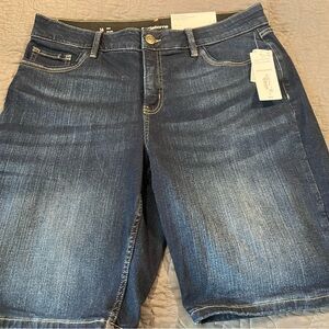 NWT Liz Claiborne Womens Mid Rise Bermuda Shorts